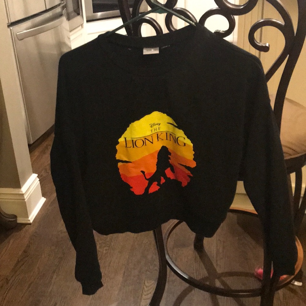 Womens crop top lion king shirt